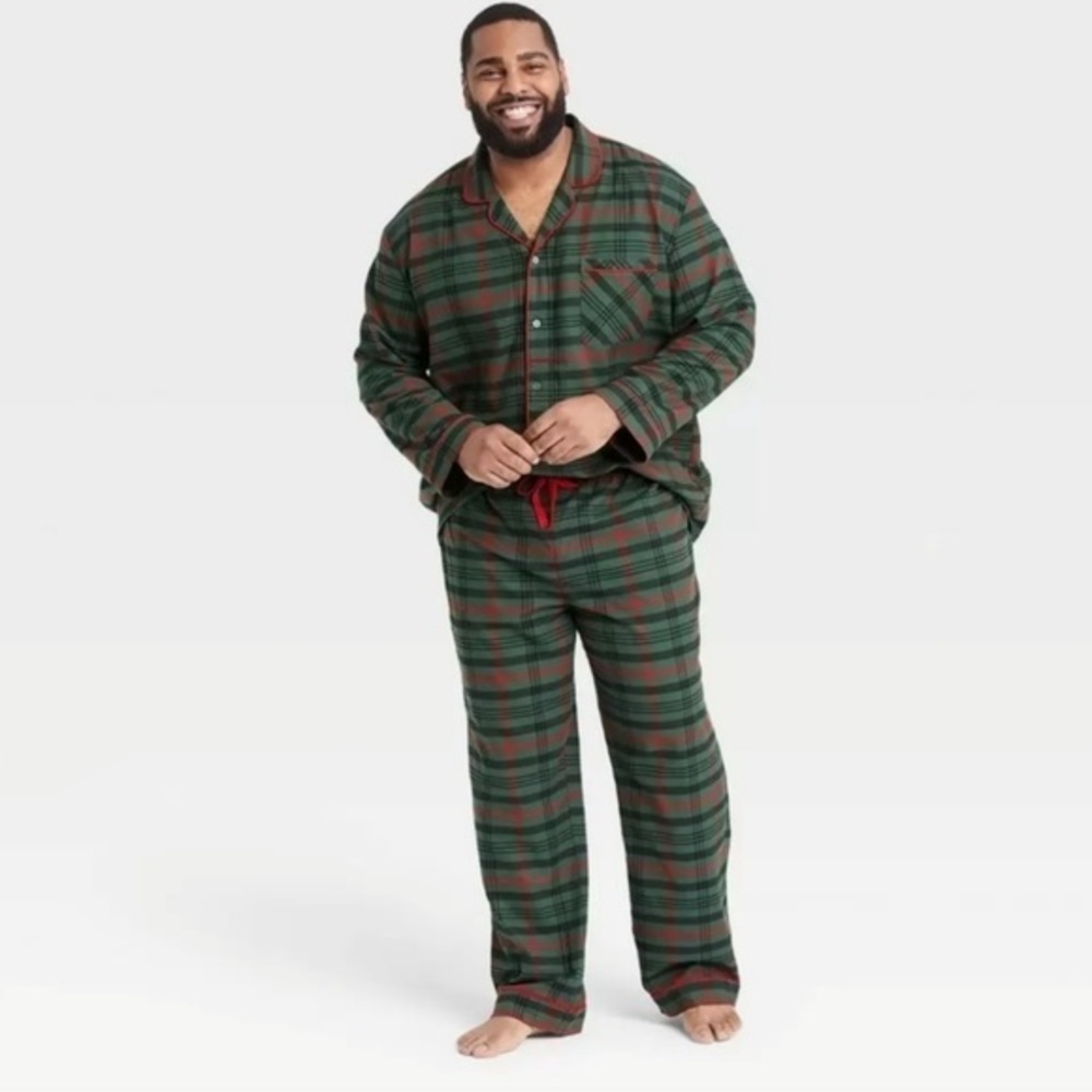 NWT - Hearth & Hand Red & Green‎ Plaid Holiday Pajama 2PC Set